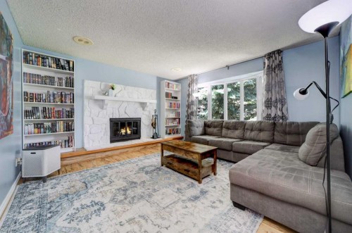 110 Temple Boulevard West, Lethbridge, AB 