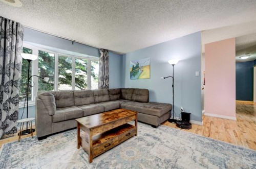 110 Temple Boulevard West, Lethbridge, AB 