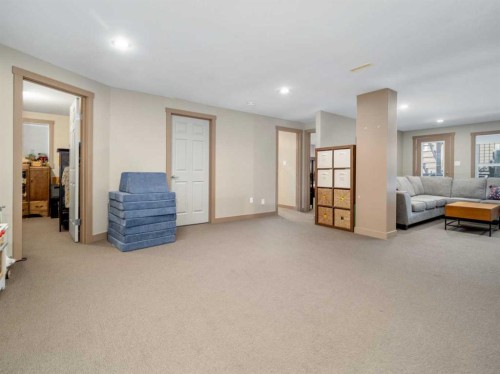 275 Mt Sunburst Way West, Lethbridge, AB - Indoor
