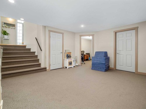 275 Mt Sunburst Way West, Lethbridge, AB - Indoor Photo Showing Other Room