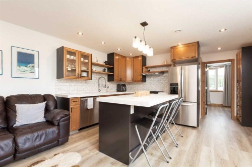 11333 20 Avenue, Blairmore, AB - Indoor Photo Showing Kitchen With Upgraded Kitchen