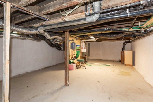 11333 20 Avenue, Blairmore, AB - Indoor Photo Showing Basement