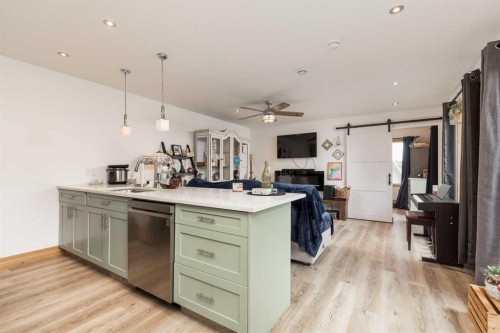 11333 20 Avenue, Blairmore, AB - Indoor Photo Showing Kitchen With Upgraded Kitchen