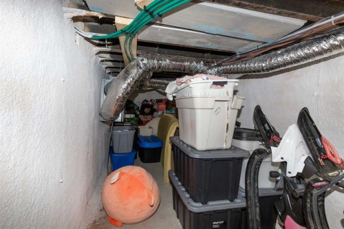 11333 20 Avenue, Blairmore, AB - Indoor Photo Showing Basement
