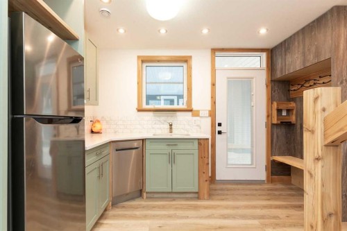 11333 20 Avenue, Blairmore, AB - Indoor Photo Showing Kitchen