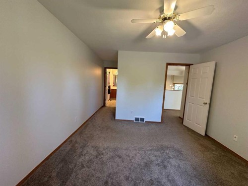 252 Red Crow Boulevard West, Lethbridge, AB 