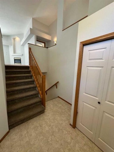 252 Red Crow Boulevard West, Lethbridge, AB 