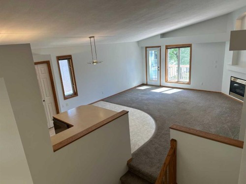 252 Red Crow Boulevard West, Lethbridge, AB 