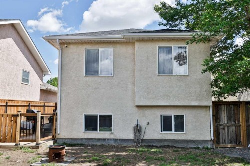 34 Chilcotin Way West, Lethbridge, AB 