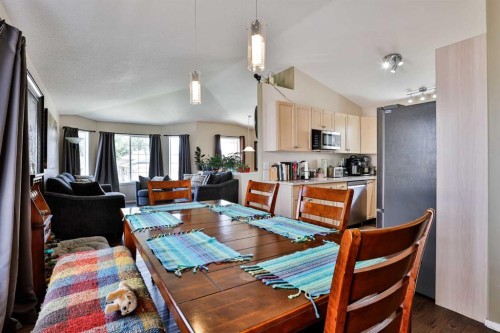 34 Chilcotin Way West, Lethbridge, AB 