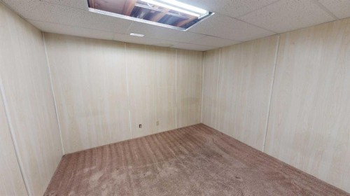 10-115 Lafayette Boulevard West, Lethbridge, AB - Indoor Photo Showing Other Room