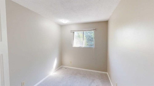 10-115 Lafayette Boulevard West, Lethbridge, AB - Indoor Photo Showing Other Room