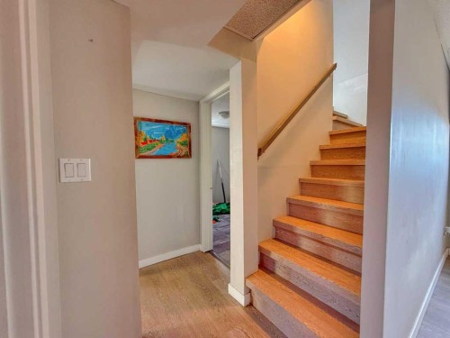 129 5 Avenue, Champion, AB - Indoor Photo Showing Other Room