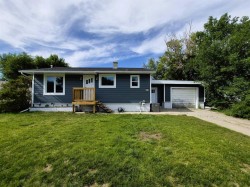 4931 54 Avenue  Taber, AB T1G 1H5