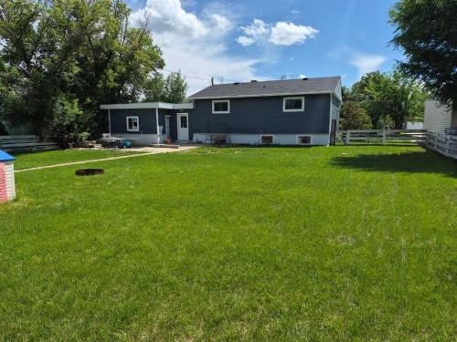 4931 54 Avenue, Taber, AB - Outdoor