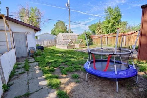 4810 57 Ave, Taber, AB - Outdoor