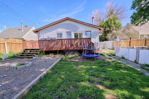 4810 57 Ave, Taber, AB - Outdoor