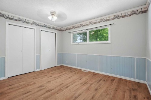 736 2 Street West, Cardston, AB - Indoor Photo Showing Other Room
