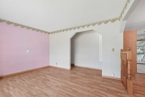736 2 Street West, Cardston, AB - Indoor Photo Showing Other Room