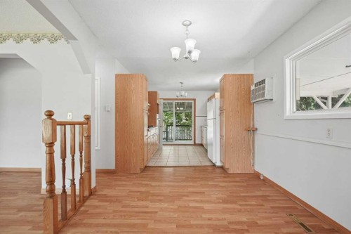 736 2 Street West, Cardston, AB - Indoor Photo Showing Other Room