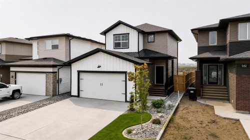 538 Malahat Green WEST Lethbridge, AB T1J 5W4