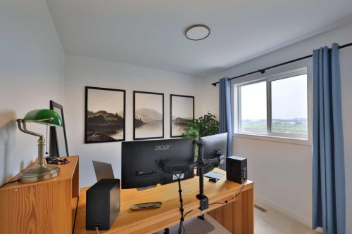 538 Malahat Green West, Lethbridge, AB - Indoor Photo Showing Office