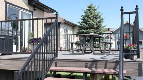 253 Westview Crescent, Bow Island, AB 
