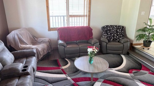 253 Westview Crescent, Bow Island, AB 