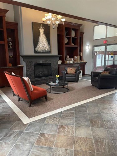 320-2233 34 Avenue Sw, Calgary, AB - Indoor With Fireplace
