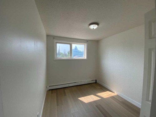 3-222 Mayor Magrath Drive North, Lethbridge, AB - Indoor Photo Showing Other Room