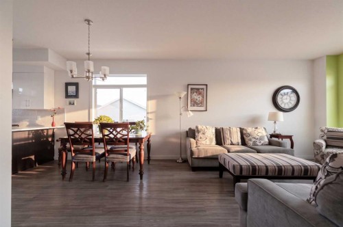 318 Lynx Road North, Lethbridge, AB - Indoor
