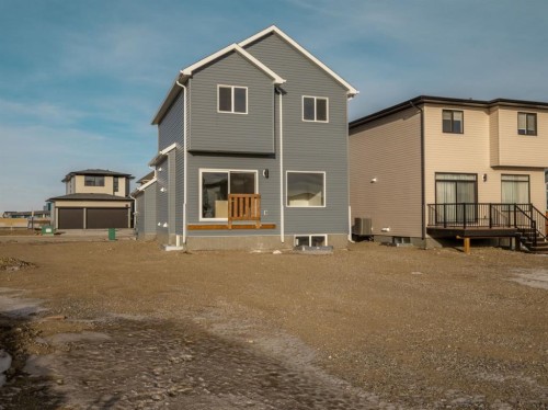 245 Caribou Way North, Lethbridge, AB 