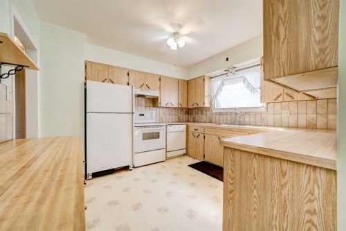 726 10 Avenue South, Lethbridge, AB 