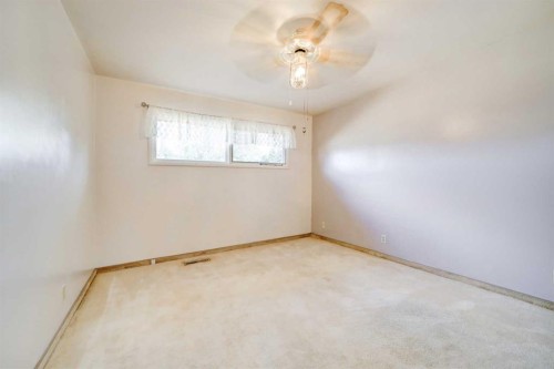 726 10 Avenue South, Lethbridge, AB 