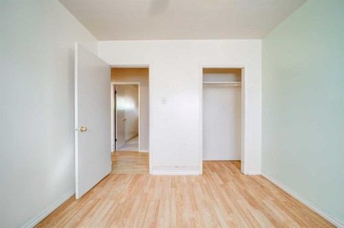 726 10 Avenue South, Lethbridge, AB 