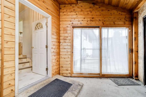 726 10 Avenue South, Lethbridge, AB 