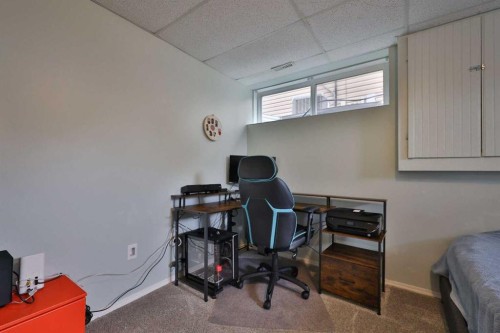 4602 6 Street, Coalhurst, AB - Indoor