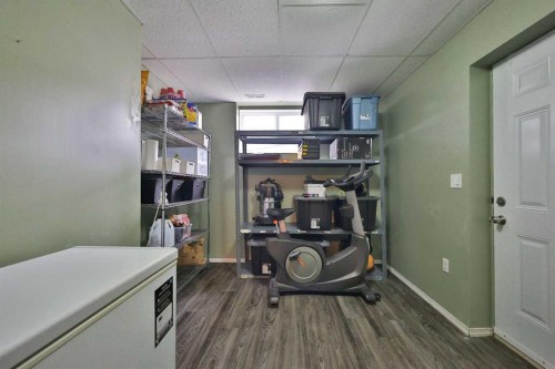 4602 6 Street, Coalhurst, AB - Indoor
