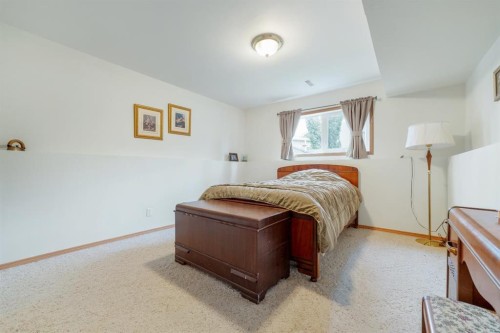 781 Red Crow Boulevard West, Lethbridge, AB - Indoor Photo Showing Bedroom