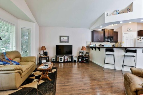 334 Keystone Lane West, Lethbridge, AB - Indoor Photo Showing Other Room