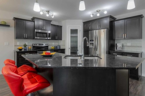 19 Moonlight Boulevard West, Lethbridge, AB 