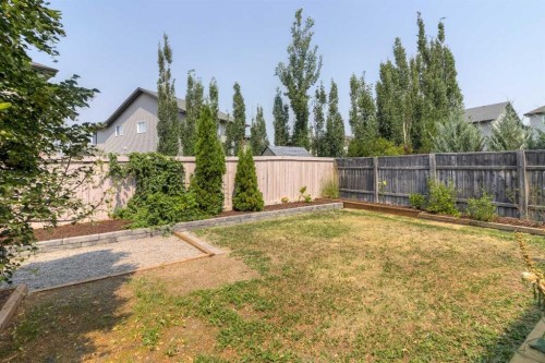 19 Moonlight Boulevard West, Lethbridge, AB 