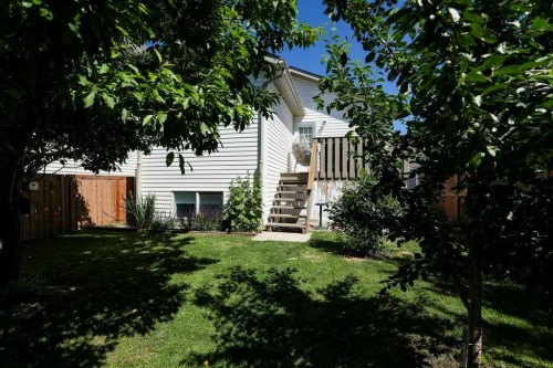 644 Aberdeen Crescent West, Lethbridge, AB - Outdoor