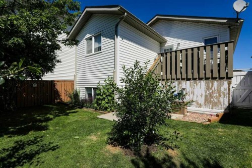 644 Aberdeen Crescent West, Lethbridge, AB - Outdoor
