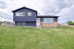 316 Alberta Avenue  Chin, AB T1M 0B9
