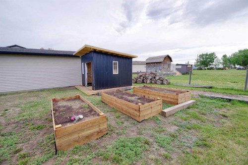 316 Alberta Avenue, Chin, AB 