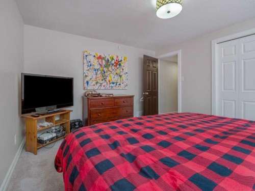 39 Eton Road West, Lethbridge, AB 