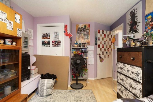 910 8 Street South, Lethbridge, AB - Indoor Photo Showing Other Room