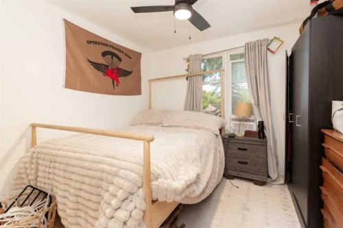 910 8 Street South, Lethbridge, AB - Indoor Photo Showing Bedroom