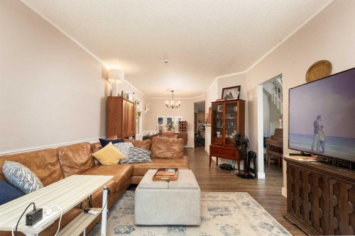 910 8 Street South, Lethbridge, AB - Indoor Photo Showing Living Room